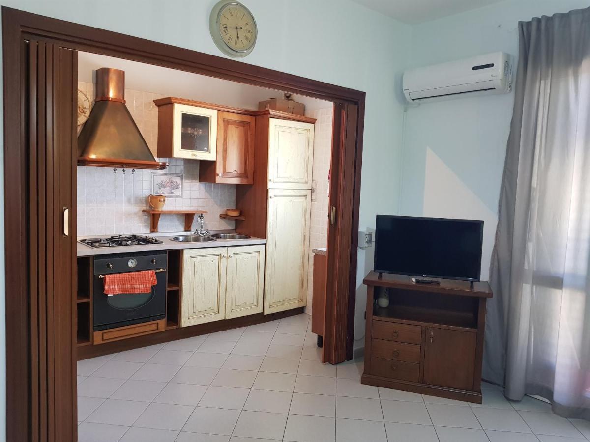 Il Tuppo - Al Centro In Cima Apartment Месина Екстериор снимка
