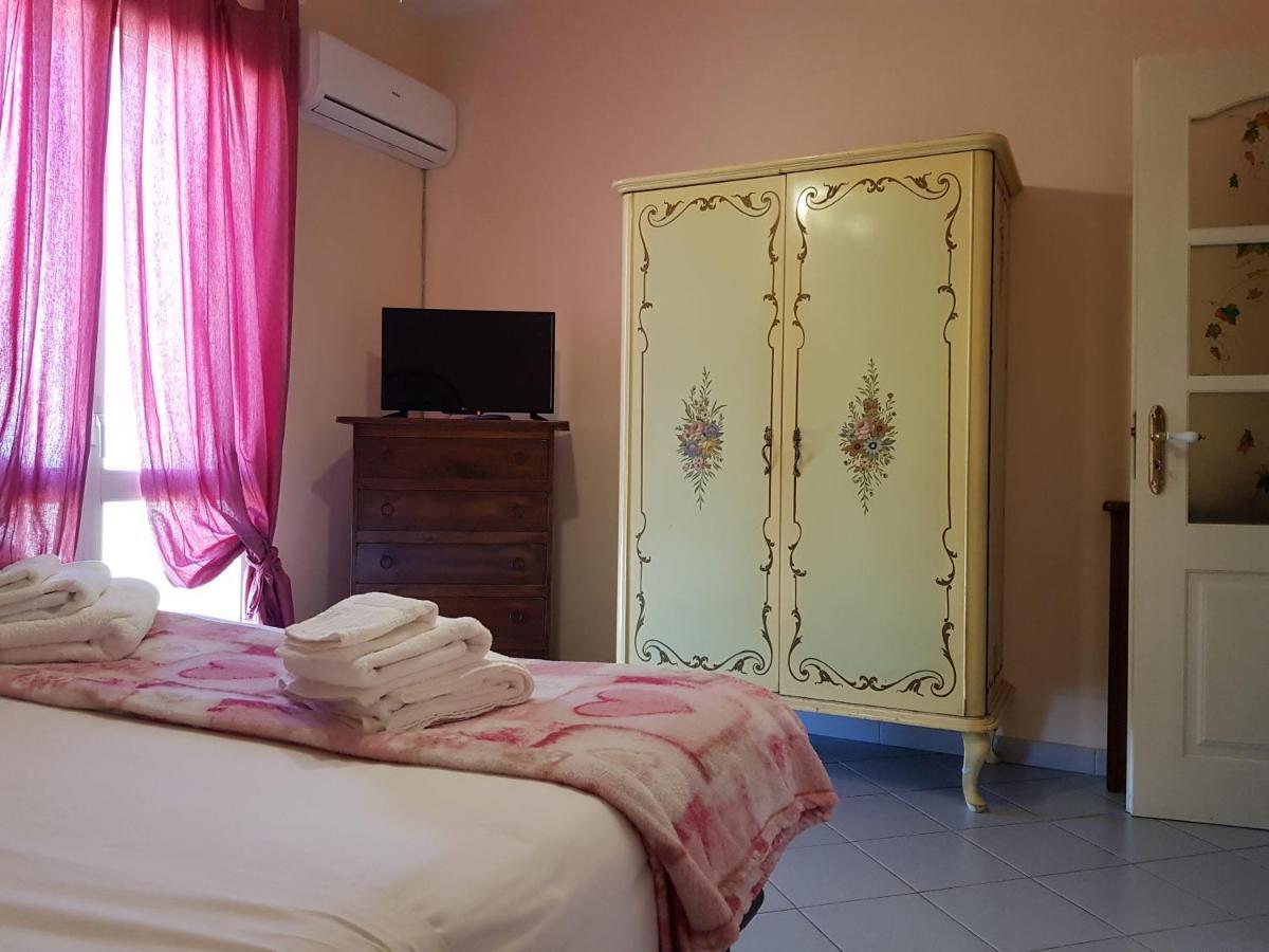 Il Tuppo - Al Centro In Cima Apartment Месина Екстериор снимка